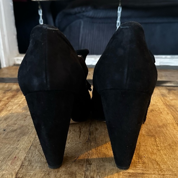 Anthropologie Lucky Penny Black Suede Bow Cutout Heels Women’s 8.5 - Picture 5 of 7
